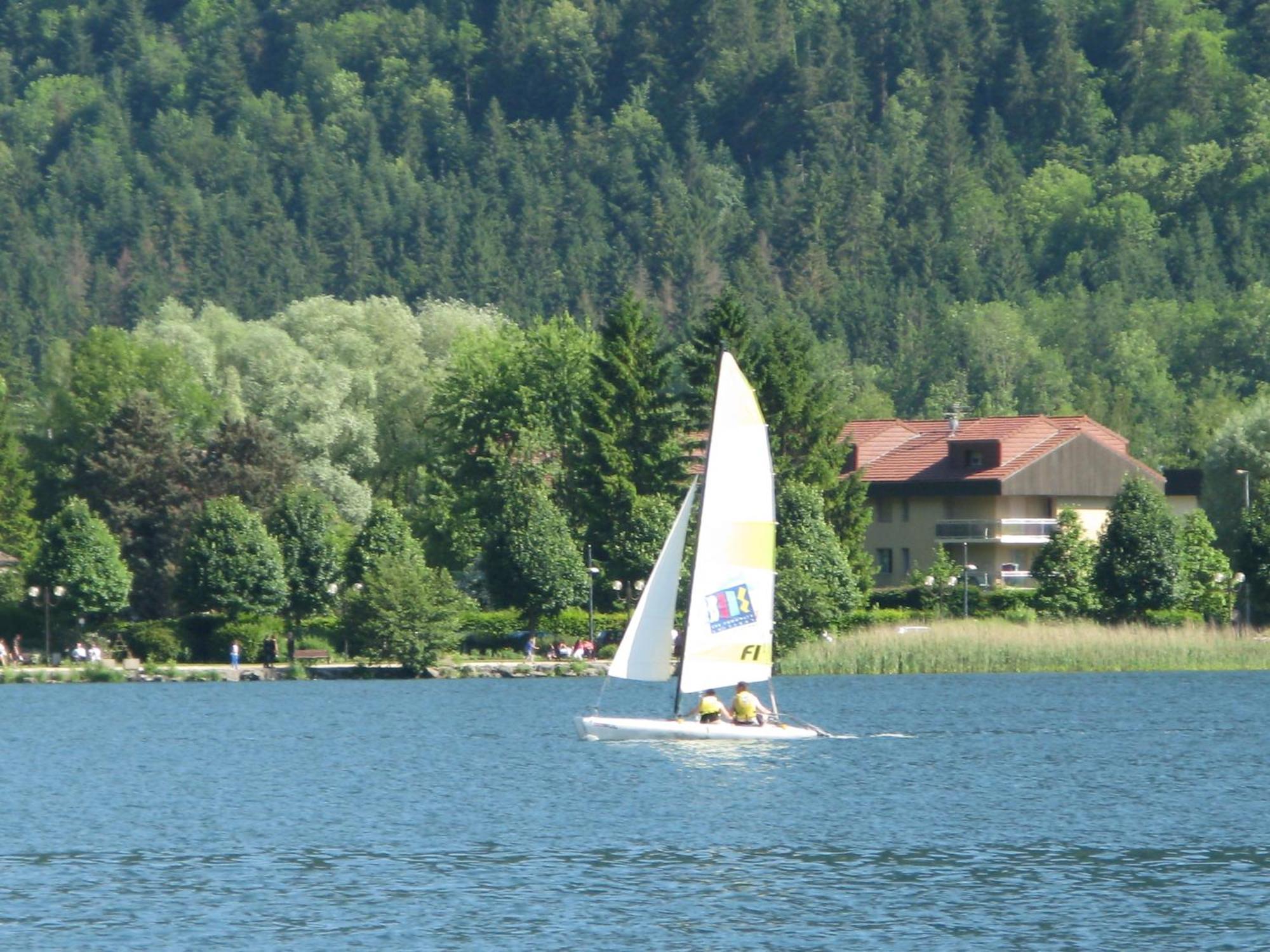 Home Nantua Studio Meubles Ain-Jura Exteriör bild